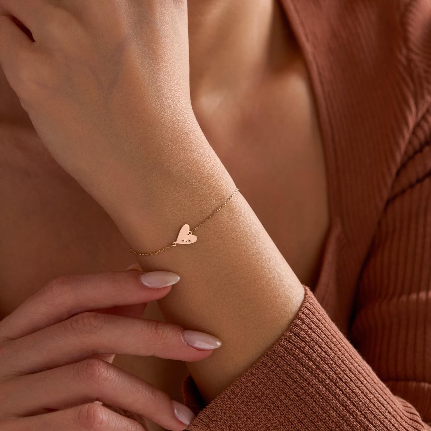 Personligt armbånd med indgraveret hjerte