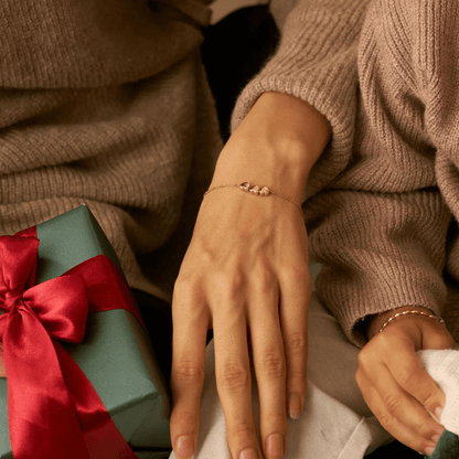 Personligt armbånd med hjerte og initialer