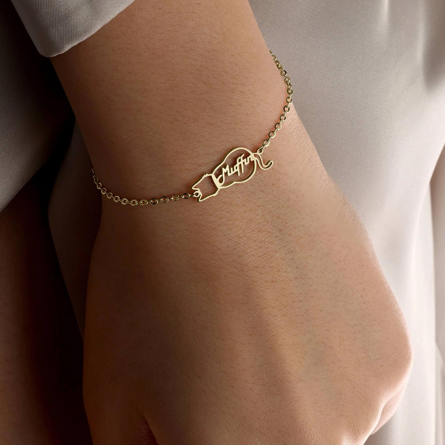 Personligt armbånd med kattens navn