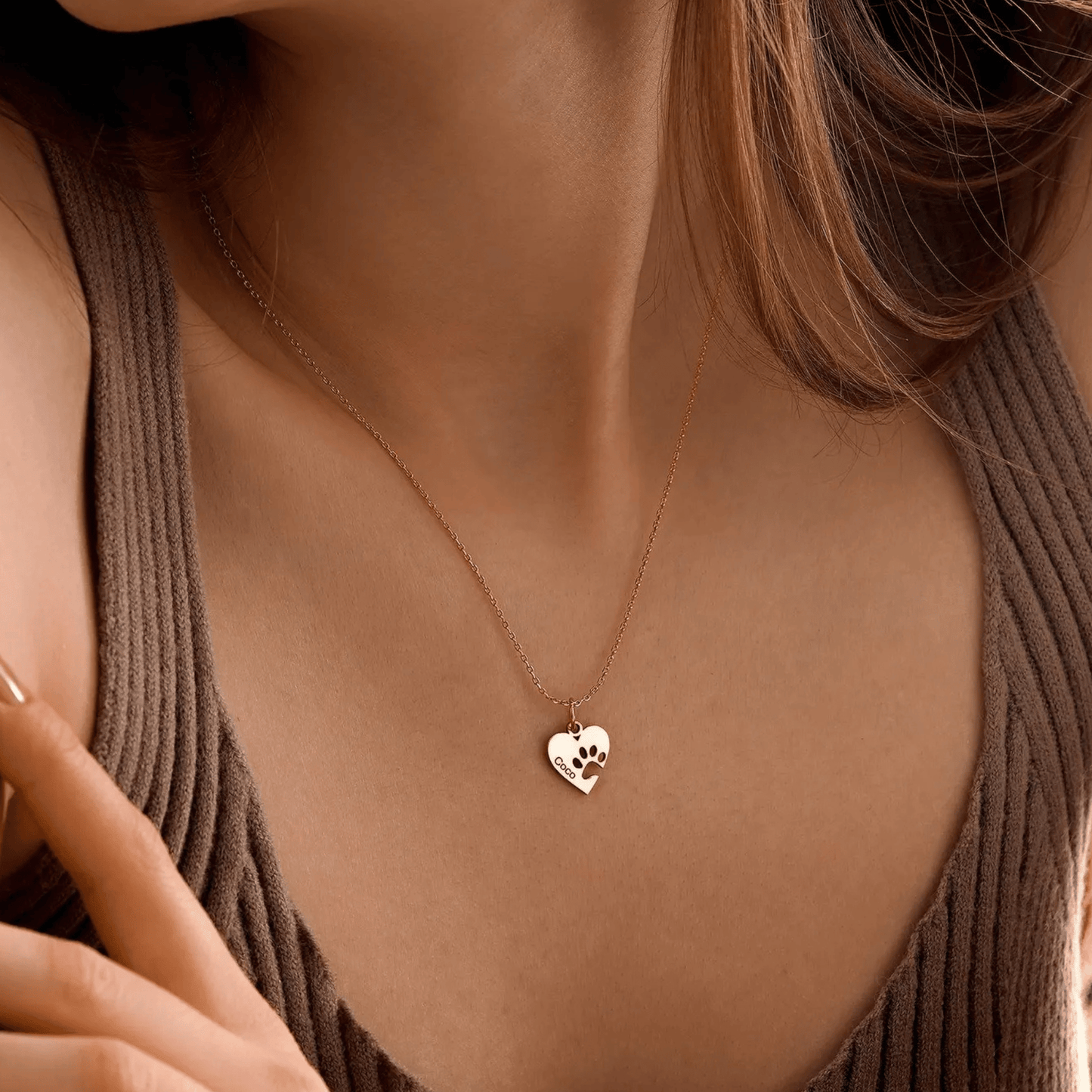 Personlig halskæde med pote hjerte og navn