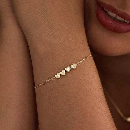 Personligt armbånd med hjerte og initialer