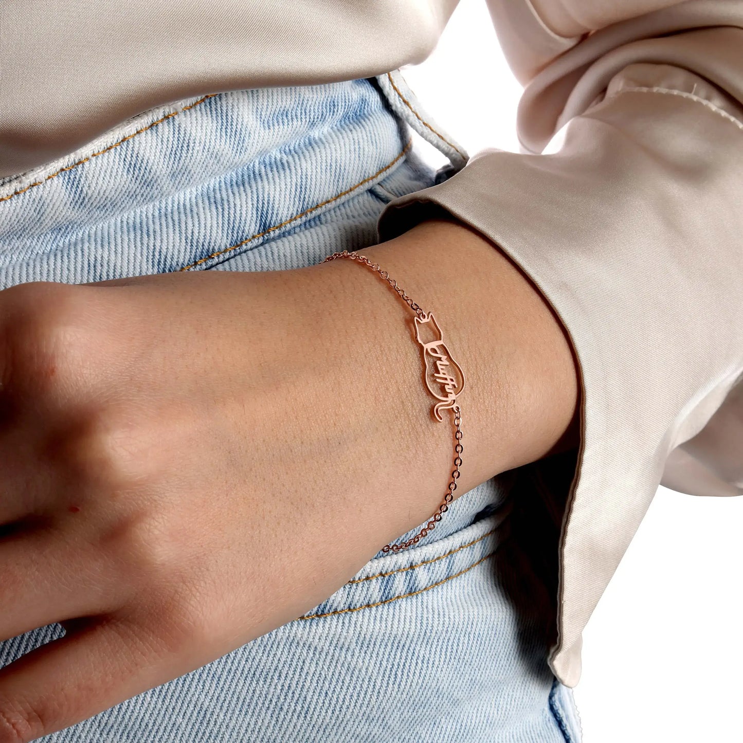 Personligt armbånd med kattens navn