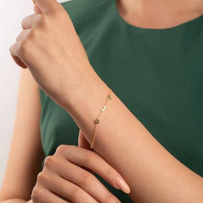 Personligt armbånd med sidelæns initialer