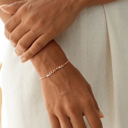 Personligt armbånd med navn